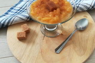 Десерт из авокадо, персика и банана