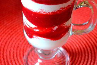 Десерт из творога и слив