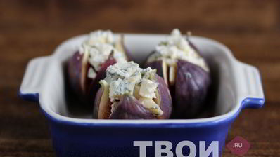 инжир, запеченный с сыром