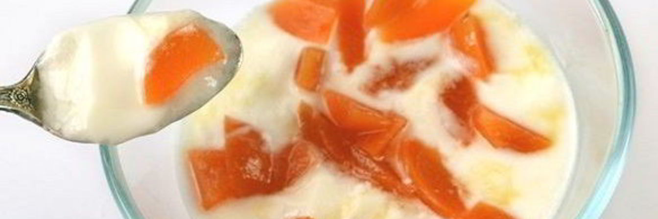 Йогурт с фруктами в мультиварке