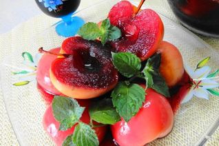 Хмельные яблочки в вине на десерт