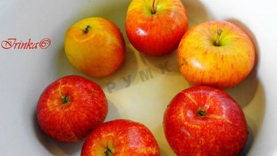 хмельные яблочки в вине на десерт