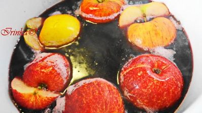 хмельные яблочки в вине на десерт