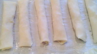 хрустяшки из теста брик мешочки, конфеты, сигары