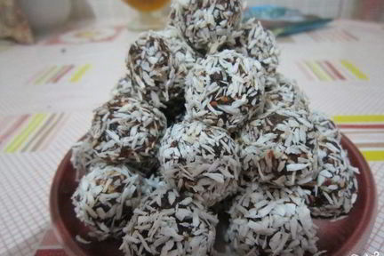 Конфеты из фиников