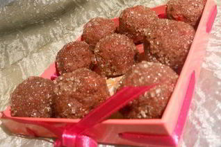 Шоколадно-клубничные конфеты с розмарином