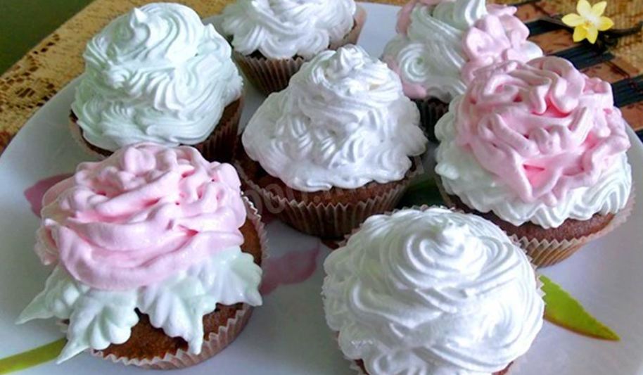 Рецепт белкового крема с желирующим сахаром