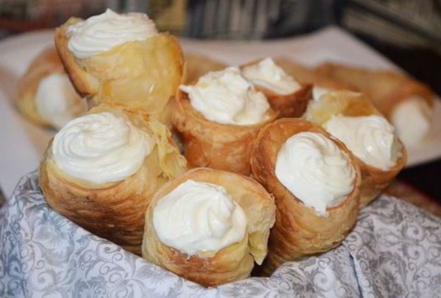 Домашние трубочки со сливочным кремом