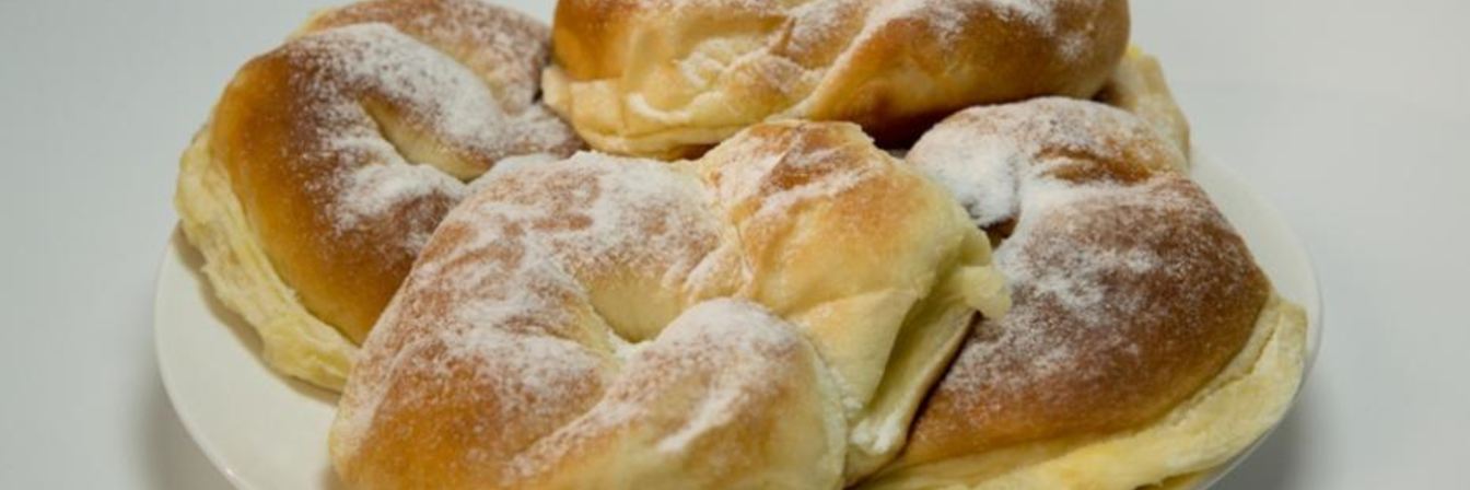 Испанские булочки с заварным кремом