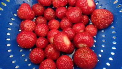 клубнично-ванильный конфитюр с кремом из маршмеллоу