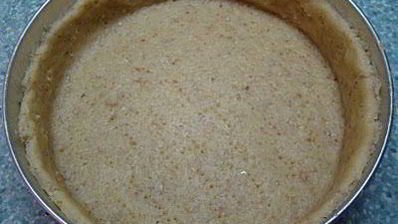 кростата с миндальным кремом и шоколадом