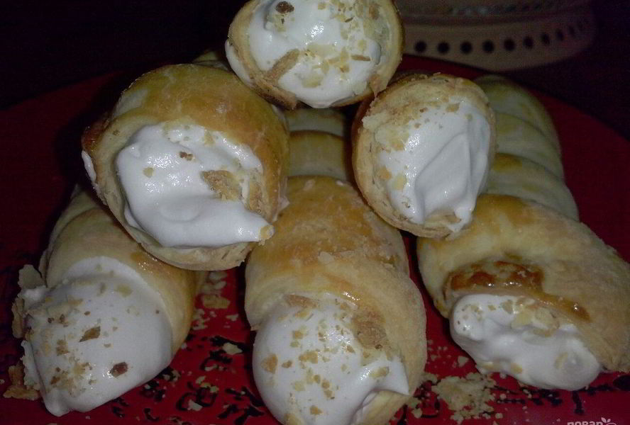 Трубочки с белковым заварным кремом
