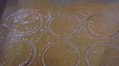 вишневый мильфей с творжно-сливочным кремом и карамельным крокантом