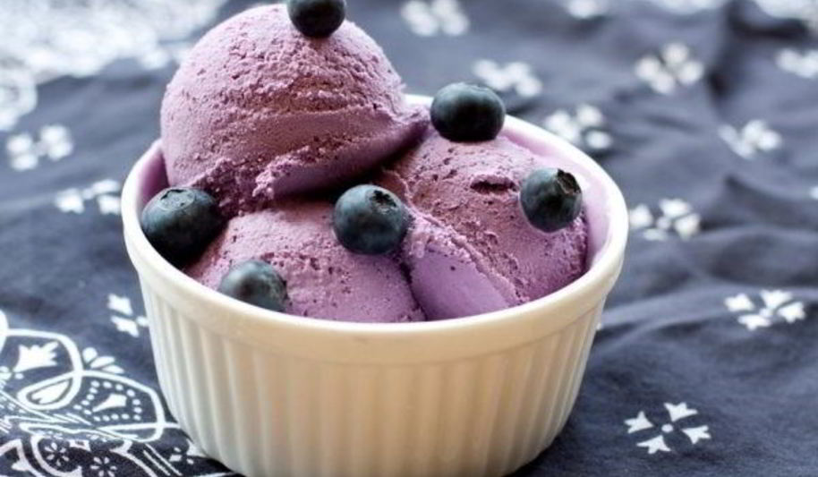Рецепт фасолевого мороженого с черникой