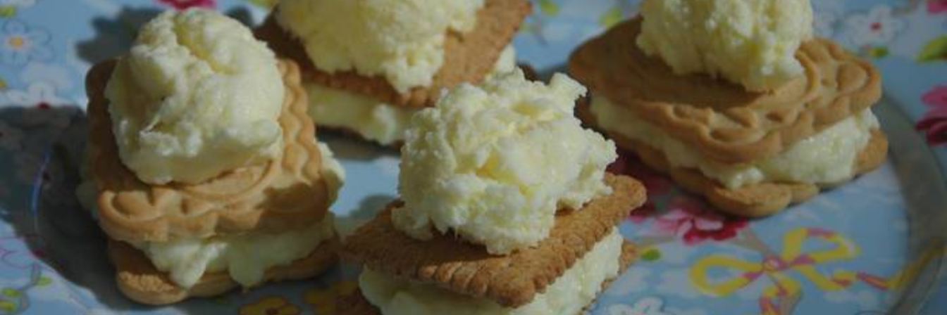 Йогуртовое мороженое с ананасом