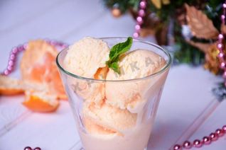 Легкое домашнее мороженое мандариновое