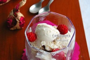 Легкое творожное мороженое с бананом