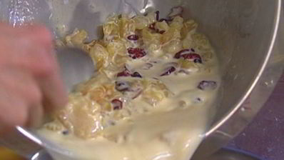 мороженое с вялеными фруктами