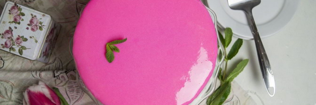 Лимонно-клубничный муссовый торт