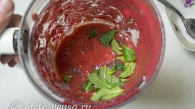 лимонно-клубничный муссовый торт