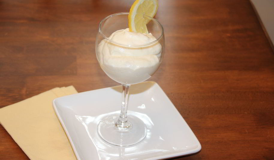 Рецепт лимонного крема-мусса со сгущенным молоком