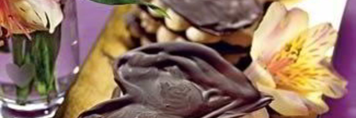 Шоколадные сердечки со сливочным муссом