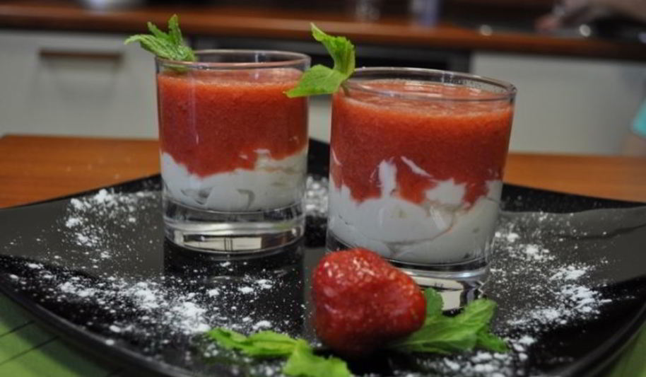 Рецепт творожно-клубничного мусс