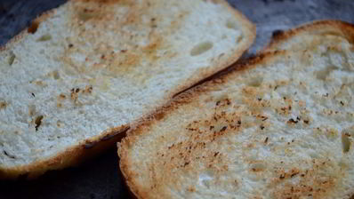 творожный мусс с бананом и брусникой