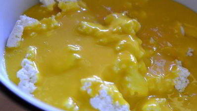 творожный торт-мусс с ягодами в белом шоколаде