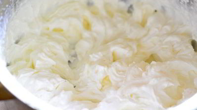 творожный торт-мусс с ягодами в белом шоколаде