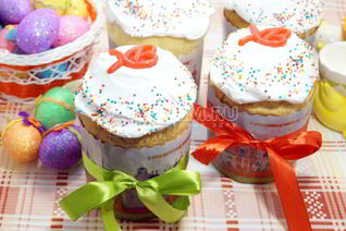 Кулич с изюмом