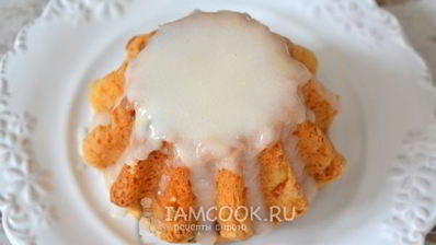 кулич с миндалем и лимонной цедрой