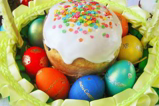 Кулич с ромом и изюмом