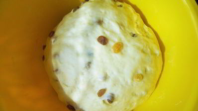кулич с ромом и изюмом