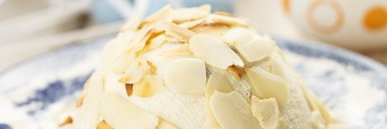 Заварная царская пасха с миндалем