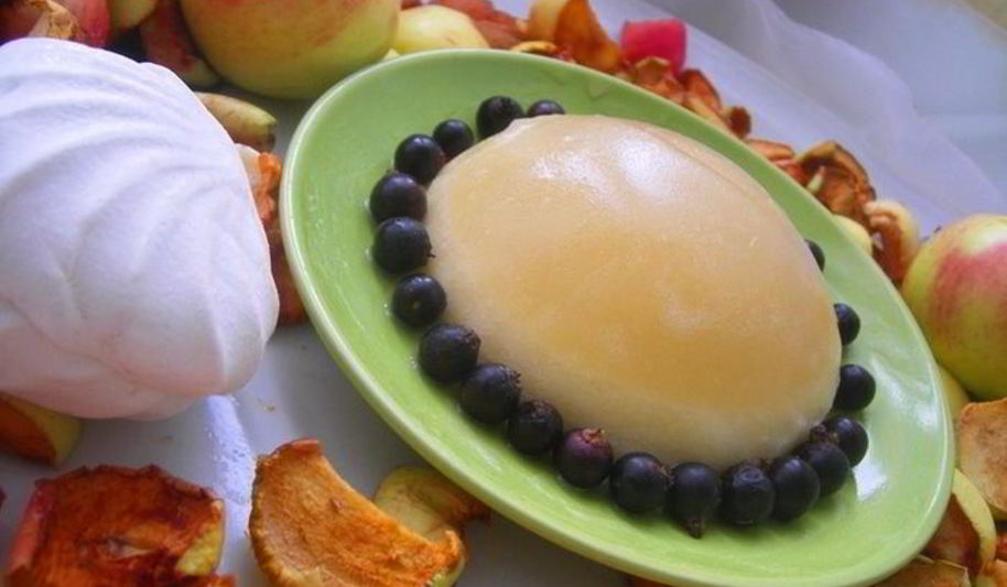 Рецепт нежного яблочного суфле с сюрпризом