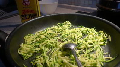 чанчи куксу — праздничная корейская лапша