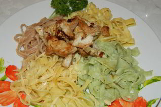 Домашняя лапша из овощного пюре