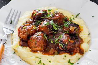 Фрикадельки с подливкой