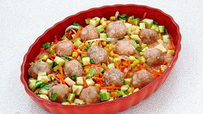 фрикадельки в духовке с кабачками