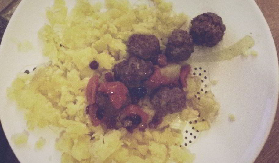 Рецепт фрикаделек в клюквенно-медовом соусе в духовке