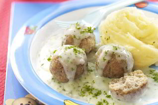 Фрикадельки в сливочном соусе