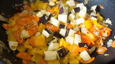 красное карри с фрикадельками