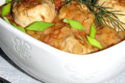 Куриные фрикадельки с чечевицей