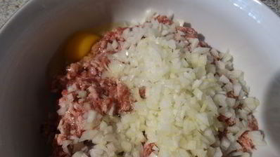 мясные фрикадельки с хреном тушёные в майонезе из фасоли