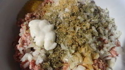 мясные фрикадельки с хреном тушёные в майонезе из фасоли