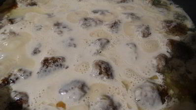 мясные фрикадельки с хреном тушёные в майонезе из фасоли