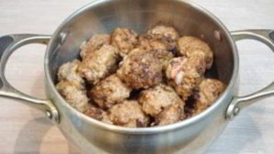 острые фрикадельки в томатном соусе