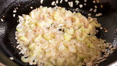 паста с фрикадельками и овощами