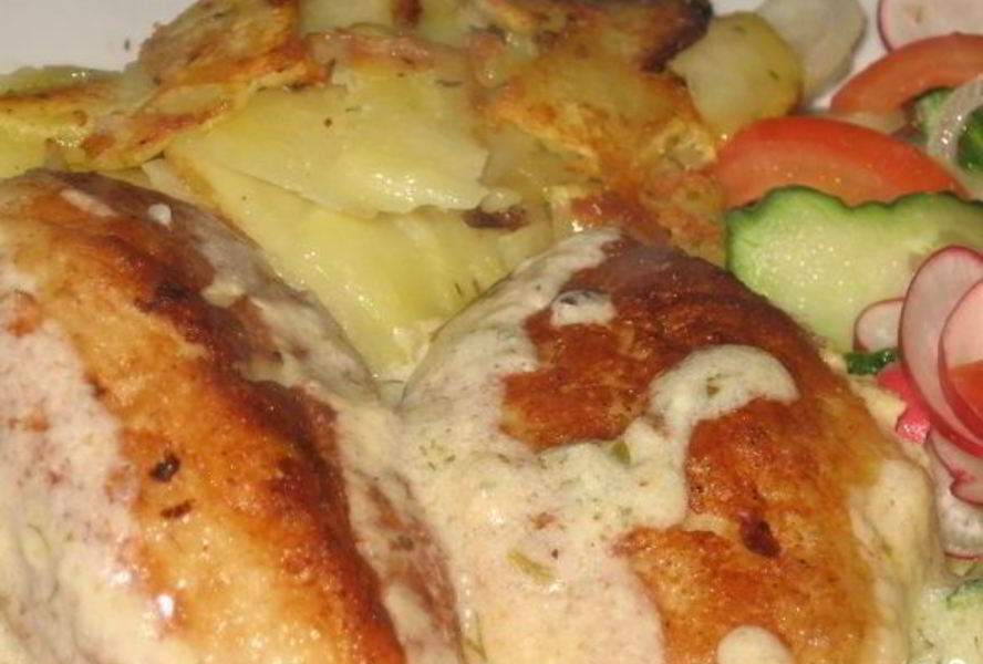 Рыбные фрикадельки в сметанном соусе